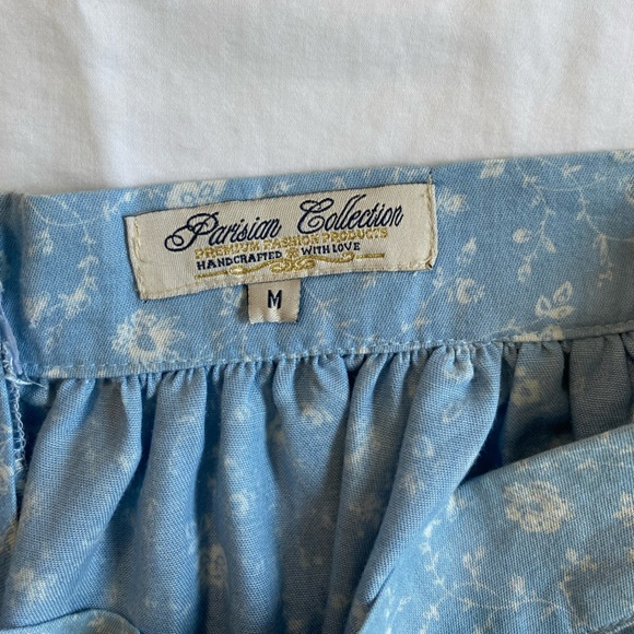 Floral Mini Skirt Size Medium - Picture 5 of 6